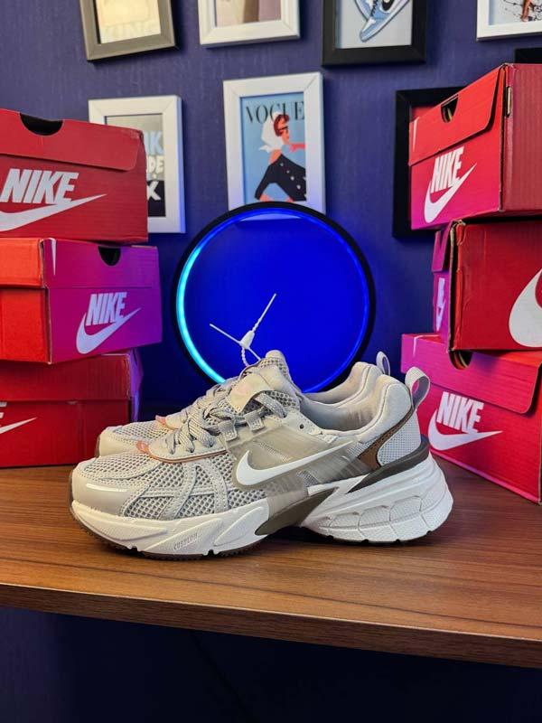 Nike v2k نایک ویتوکی