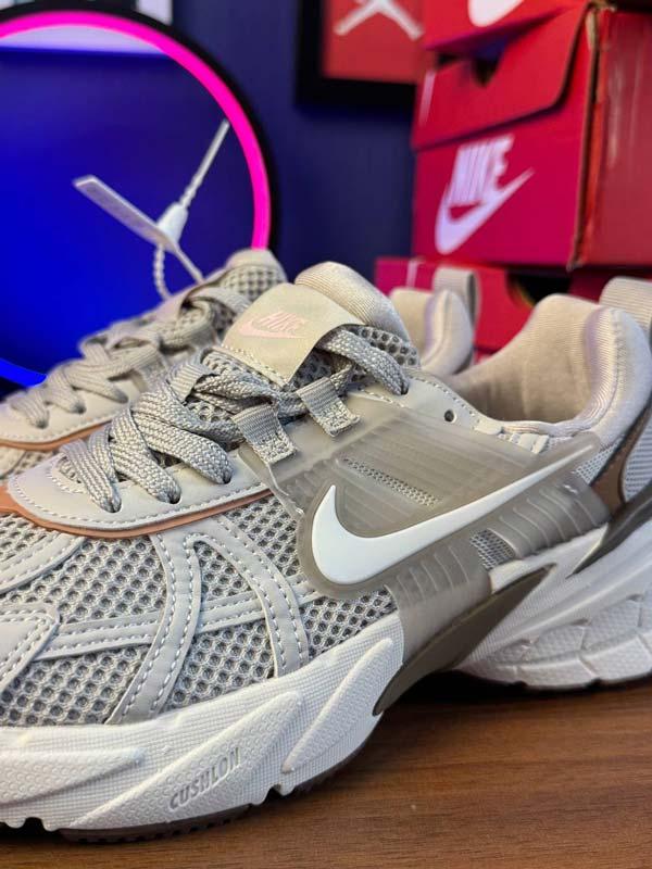 Nike v2k نایک ویتوکی