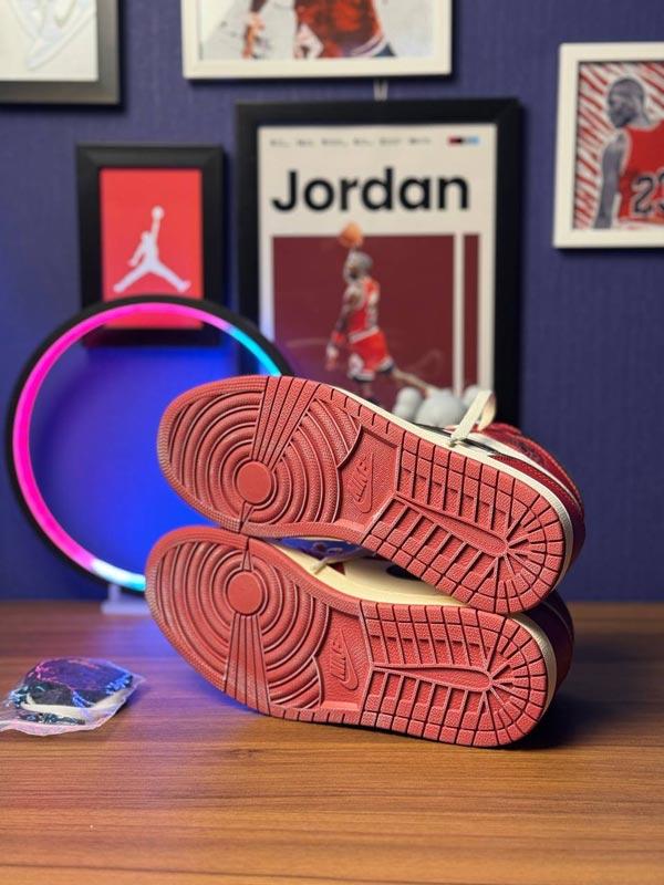 Nike jordan 1 نایک جردن 1