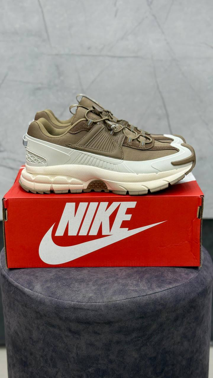 Nike zoom vomero نایک زوم