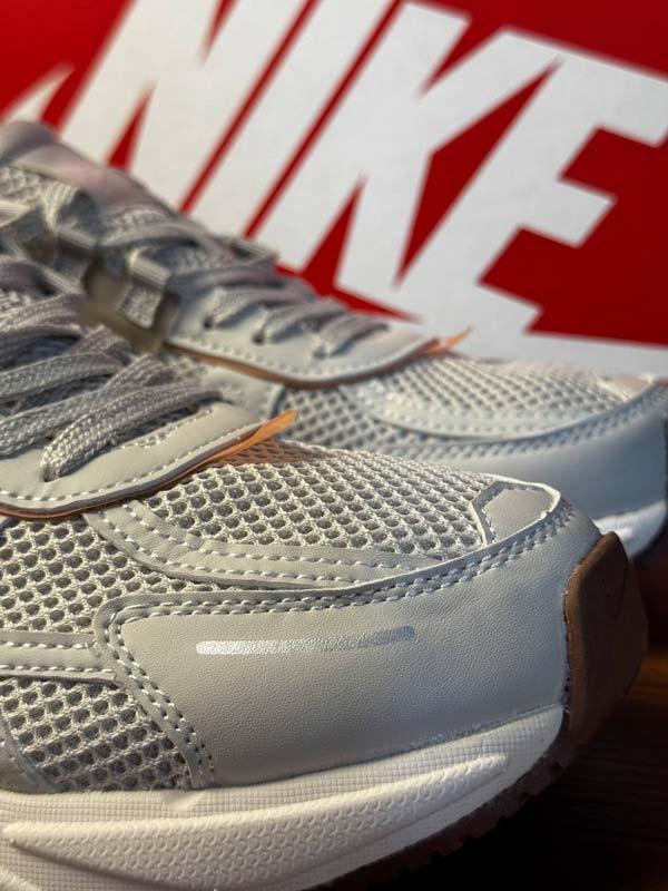 Nike v2k نایک ویتوکی