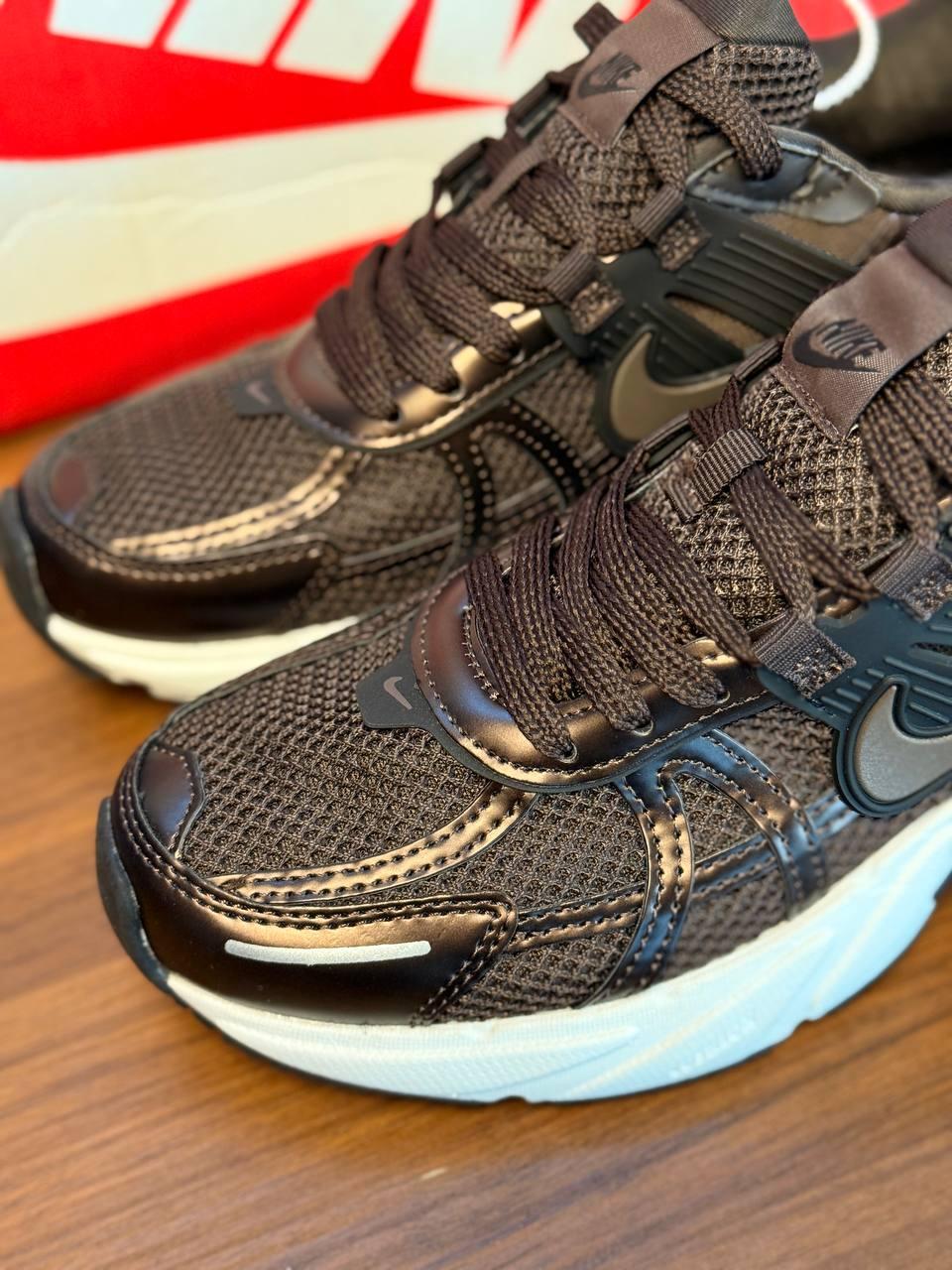 Nike v2k نایک ویتوکی