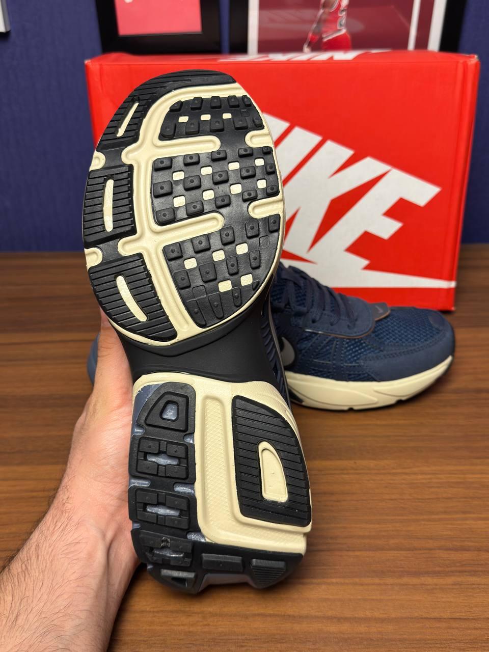 Nike v2k نایک ویتوکی