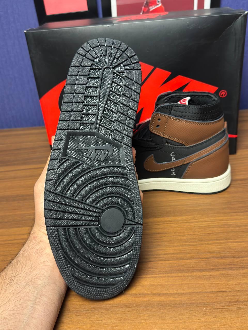 Nike jordan travis scott نایک جردن ترویس اسکات