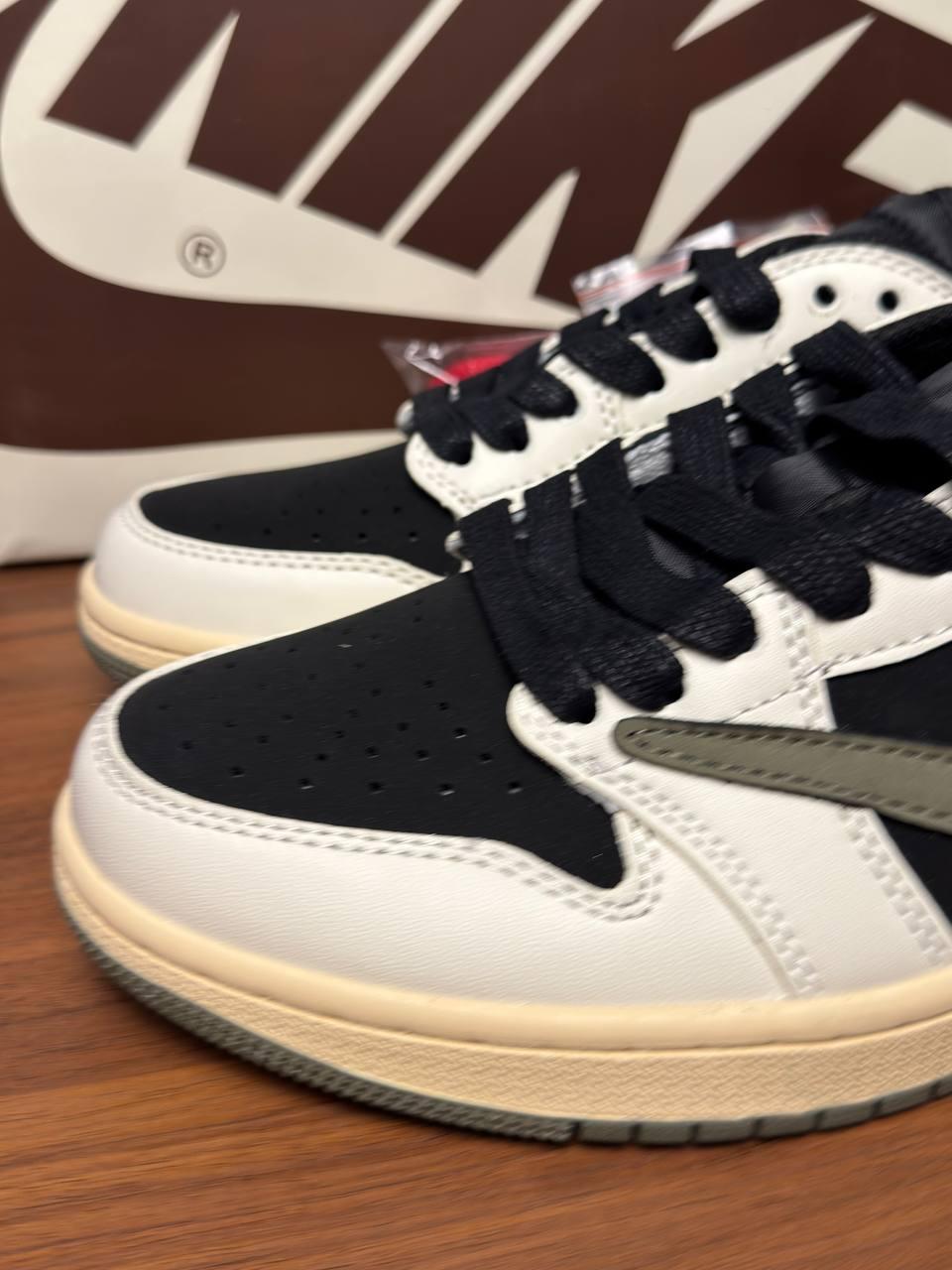 Nike jordan travis scott نایک جردن ترویس اسکات