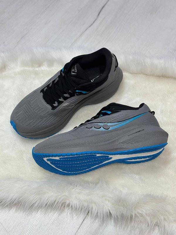 Saucony
