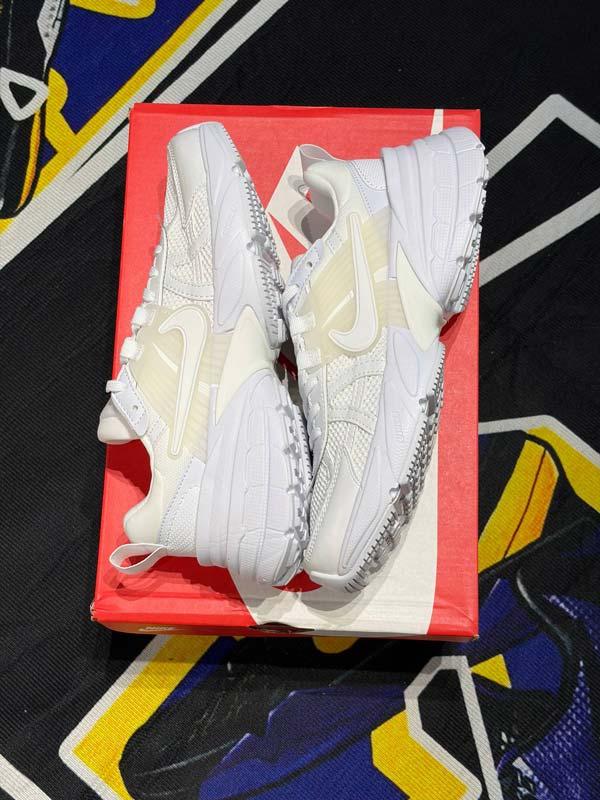 Nike v2k نایک ویتوکی
