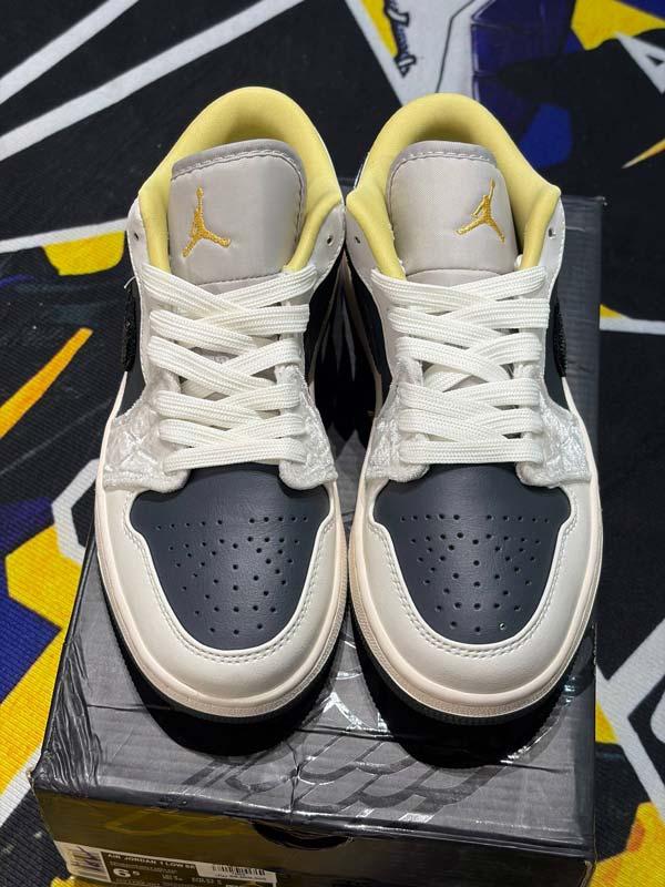 Nike air jordan 1 نایک جردن 1