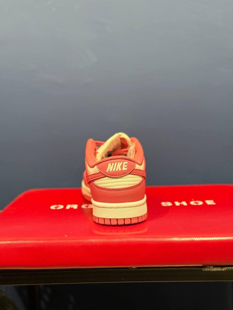 Nike sb نایک اس بی سرخابی