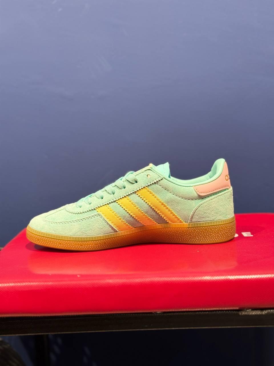 Adidas spezial آدیداس اسپیزال
