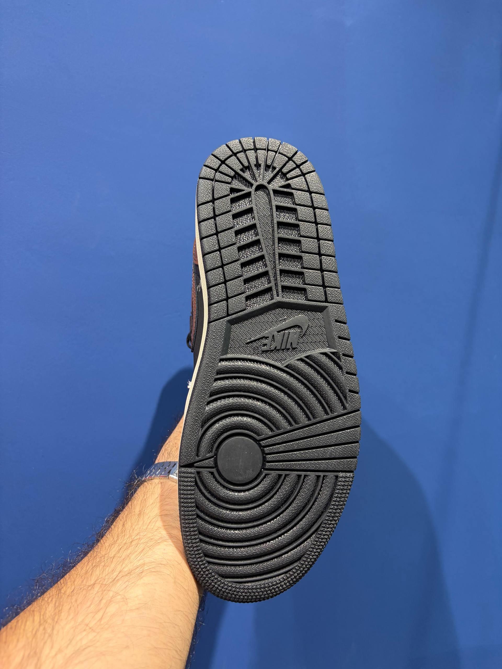 Nike jordan travis scott نایک جردن ترویس اسکات
