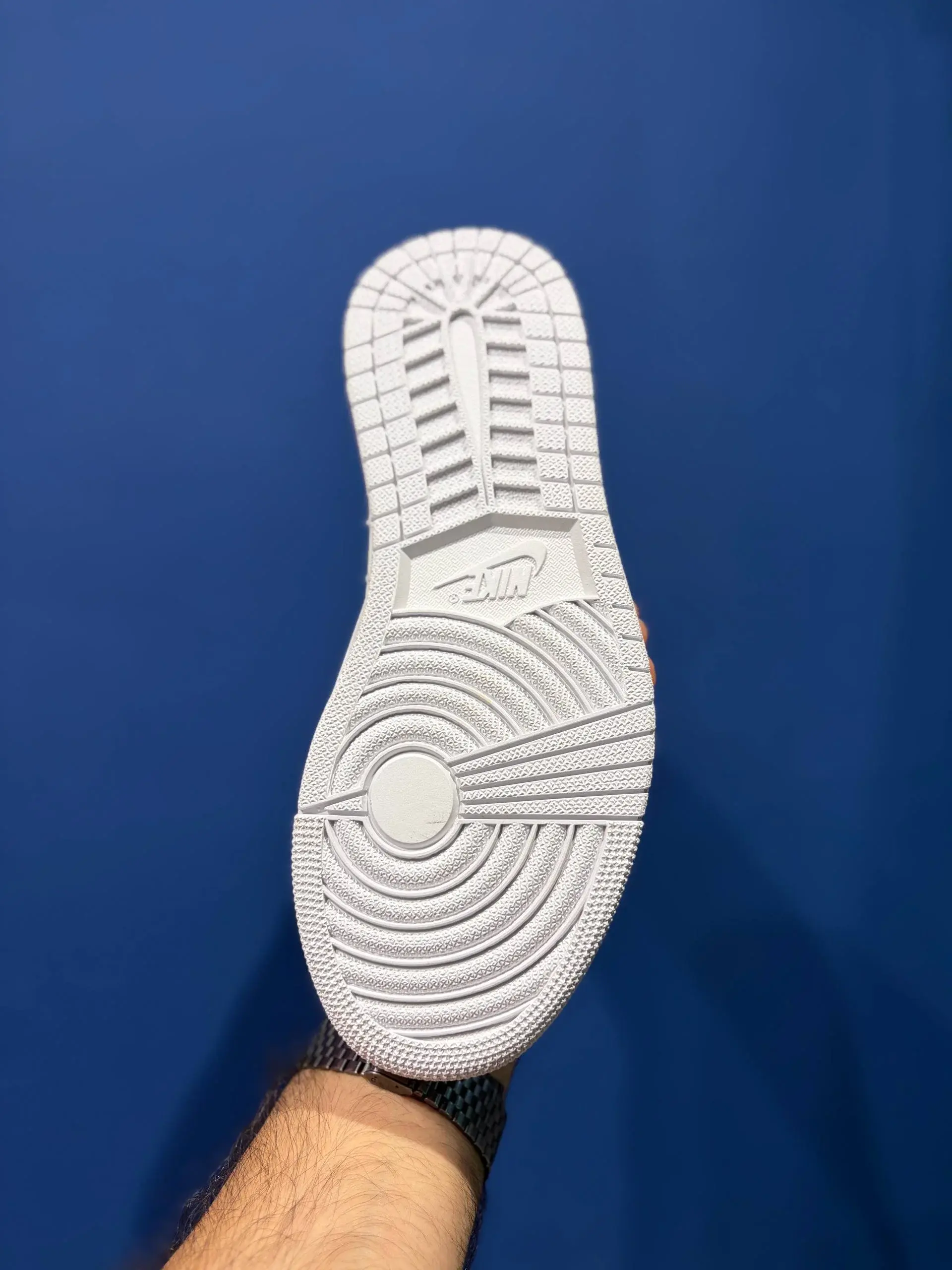 Nike air jordan 1 نایک جردن 1 ساقدار سفید