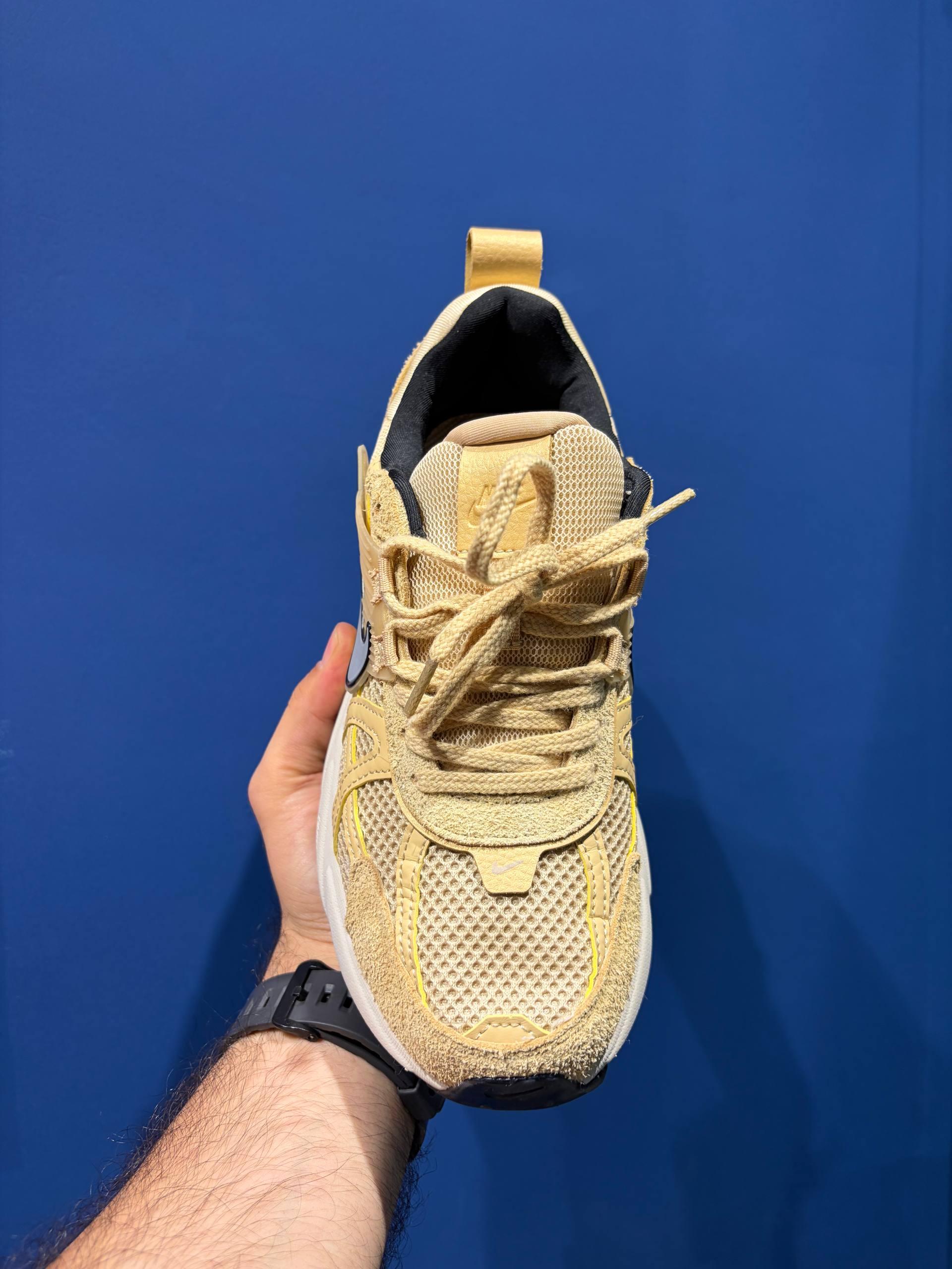 Nike v2k نایک ویتوکی خردلی