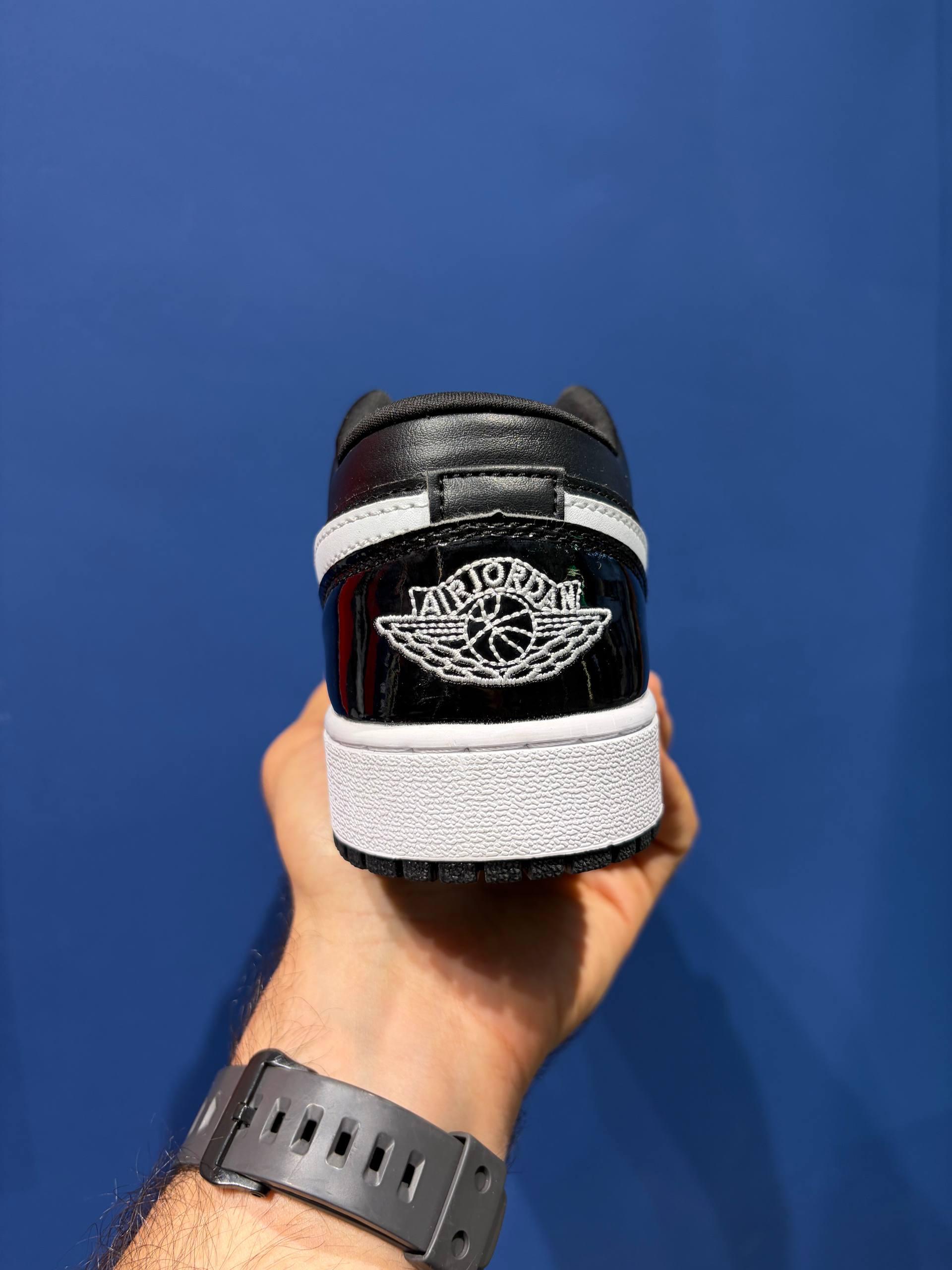 Nike air jordan 1 low black patent white نایک ایر جردن 1 لو سیاه ورنی