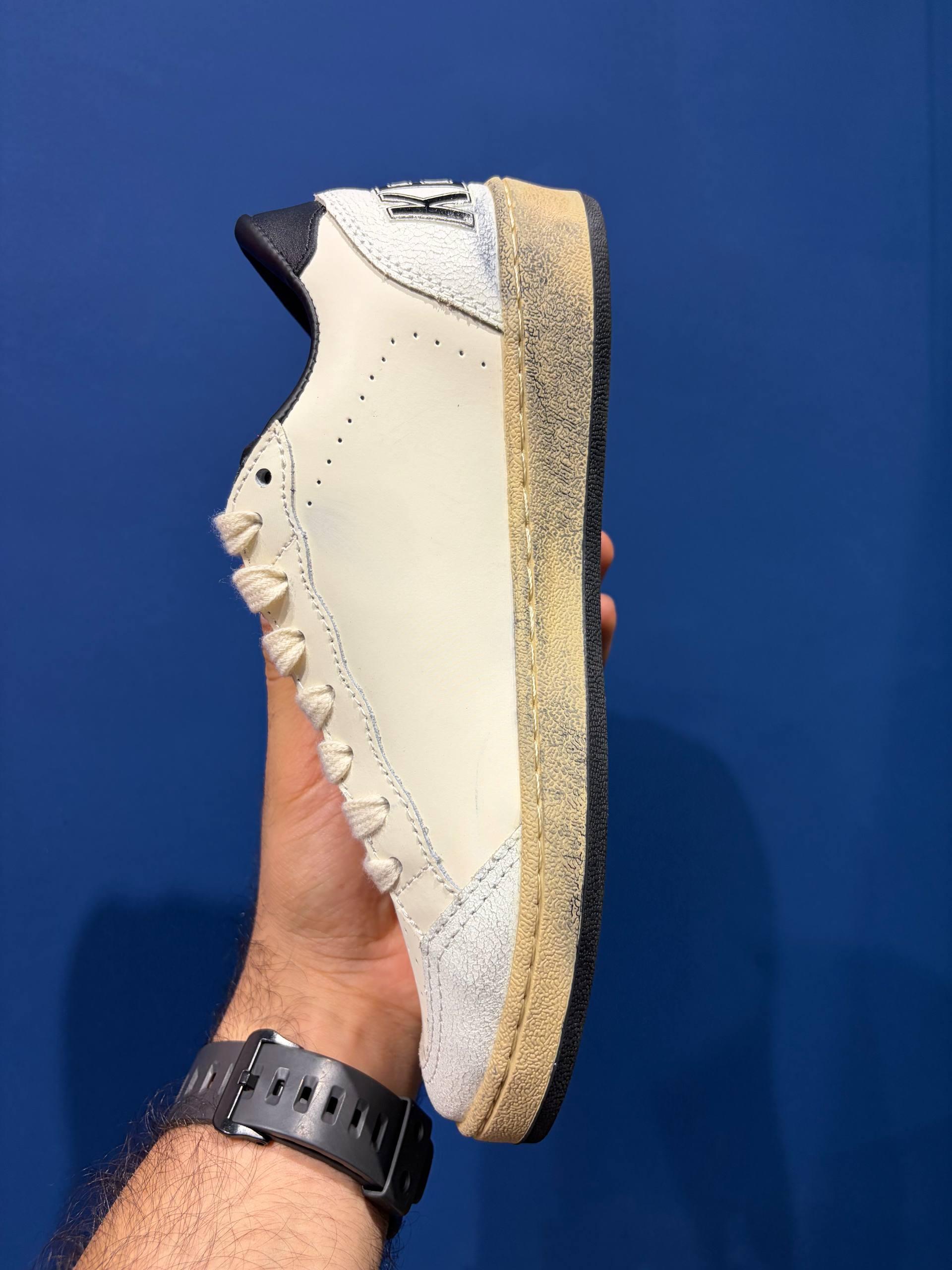 Golden goose گلدن گوس