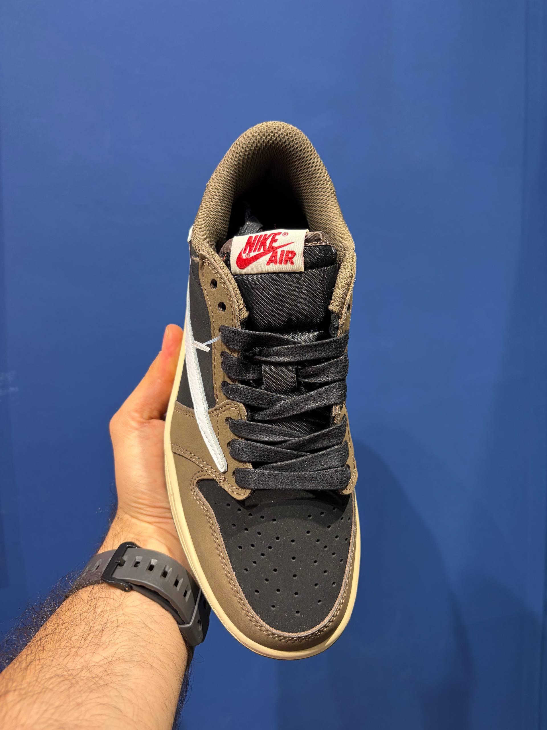 Nike air jordan 1 low travis scott mocha نایک ایر جردن 1 لو ترویس اسکات موکا