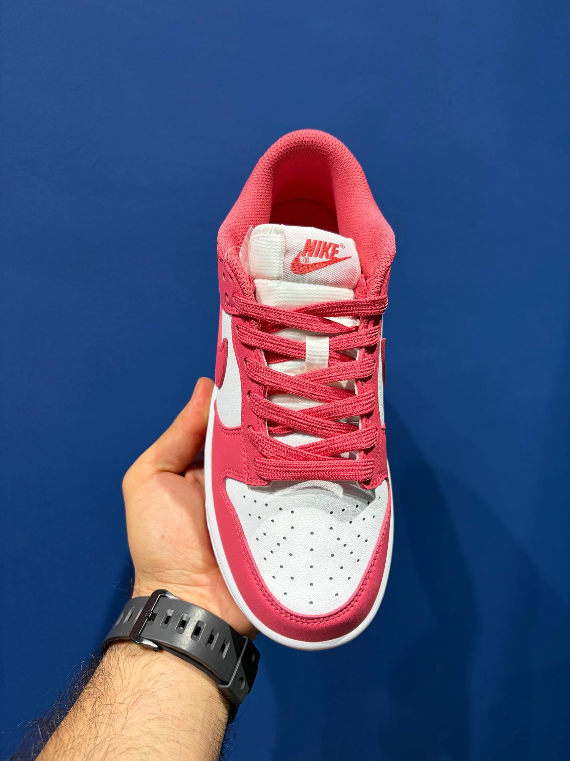 Nike sb dunk low archeo pink نایک اس بی دانک سرخابی