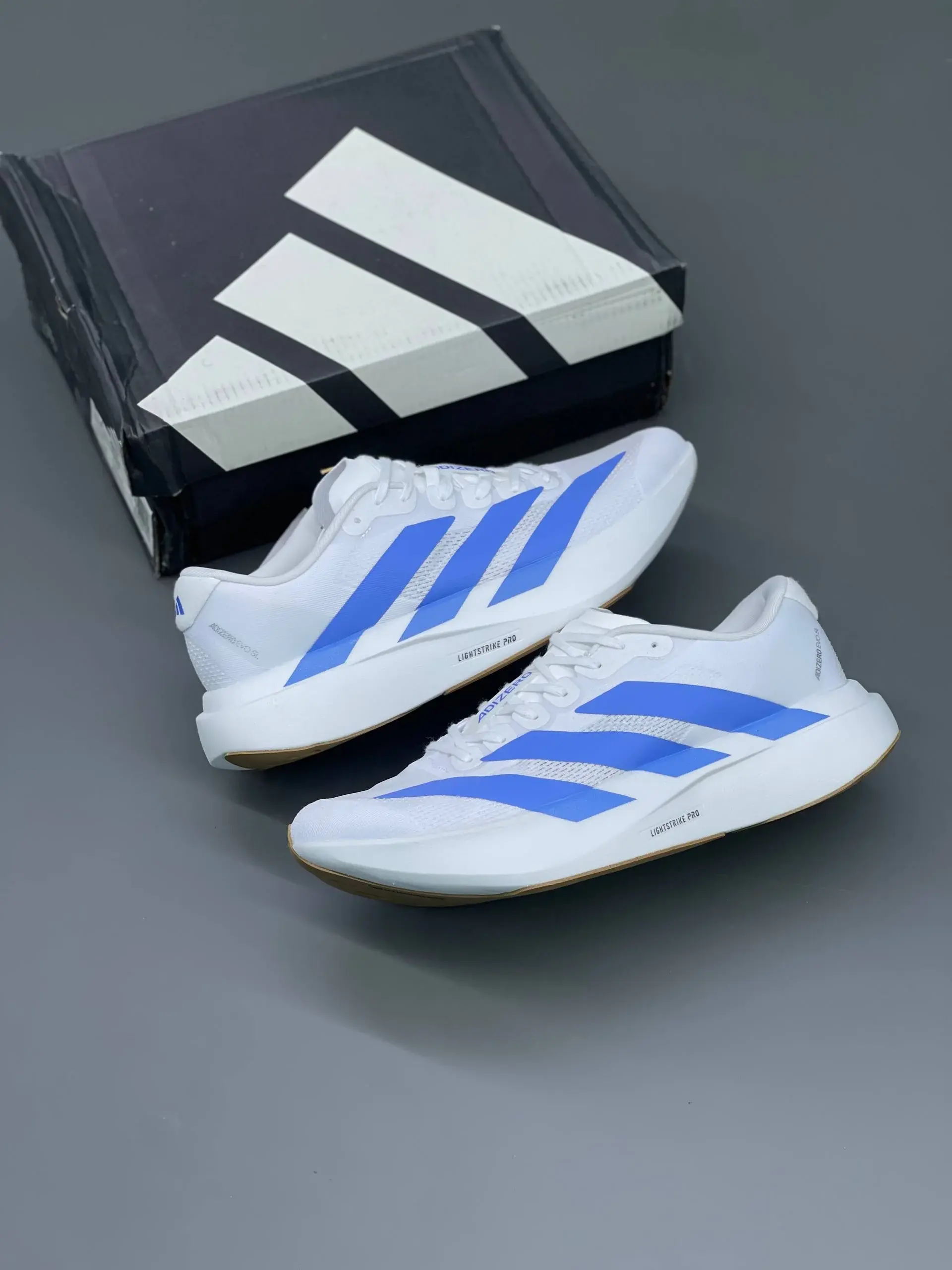 Adidas adizero white & blue آدیداس آدی زیرو سفید آبی