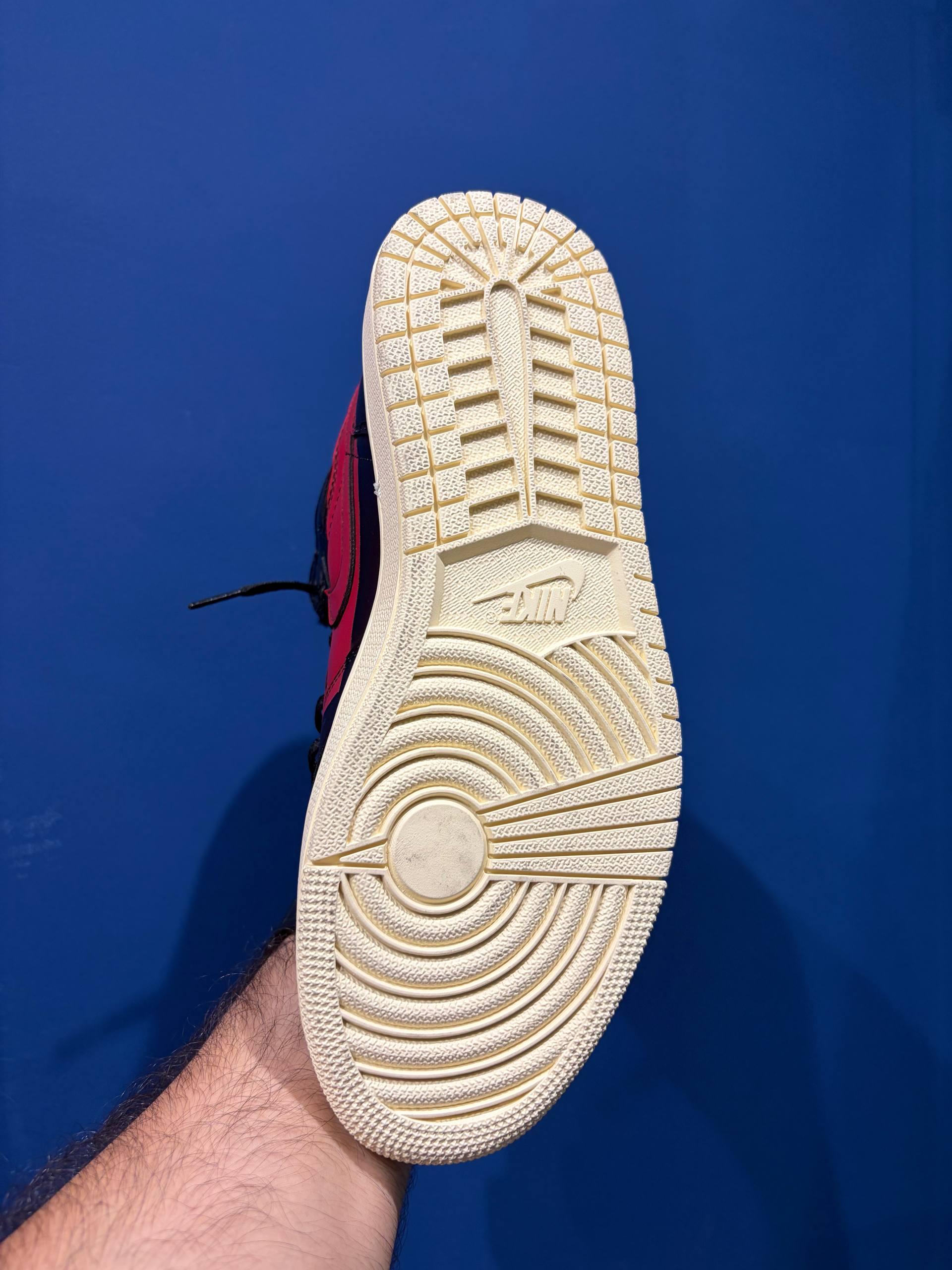 Nike air jordan 1 high نایک ایر جر‌دن ۱ ساقدار
