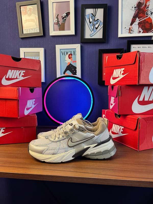 Nike v2k نایک ویتوکی