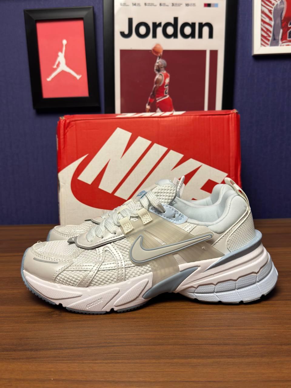 Nike v2k نایک ویتوکی