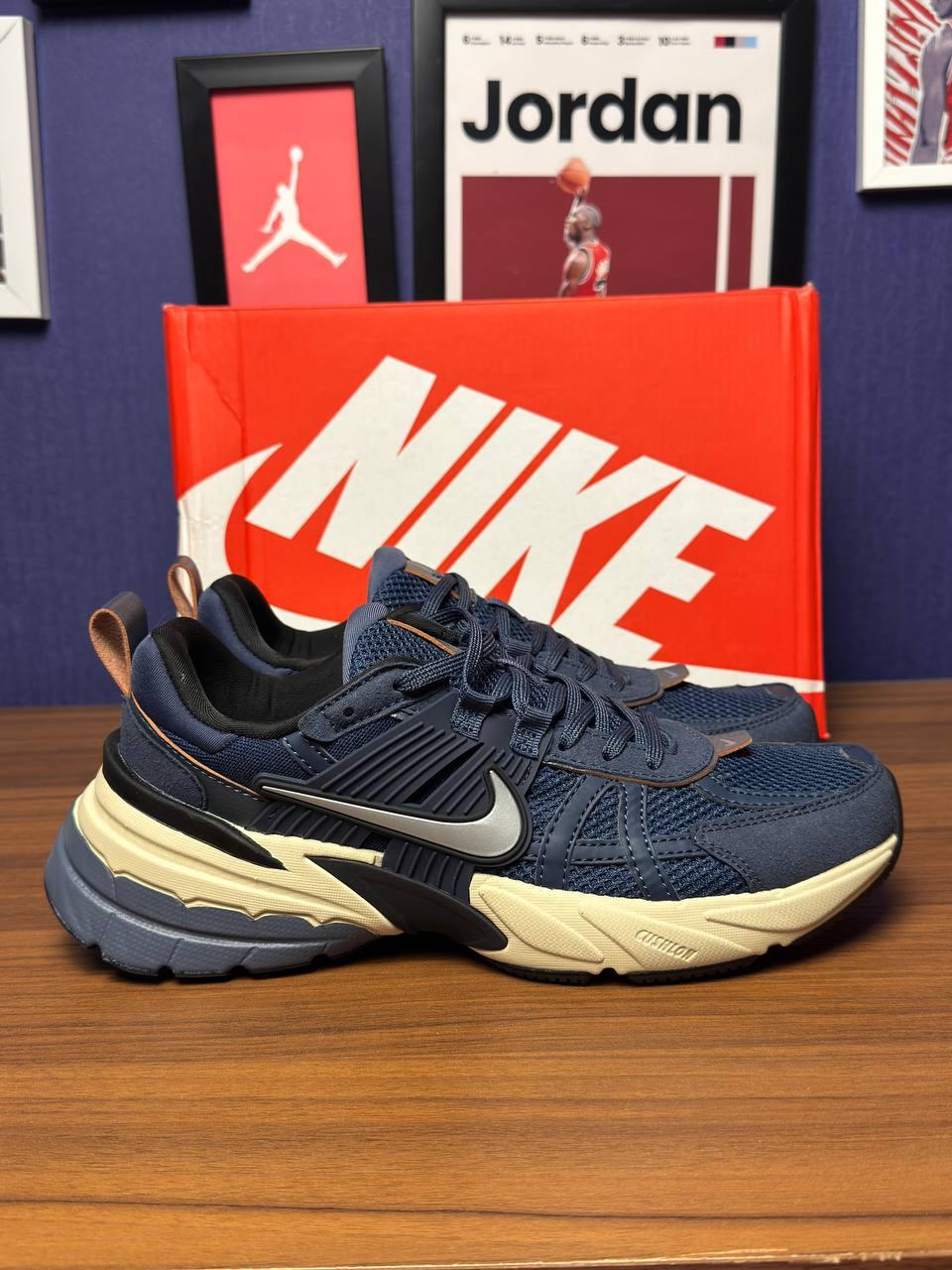 Nike v2k نایک ویتوکی