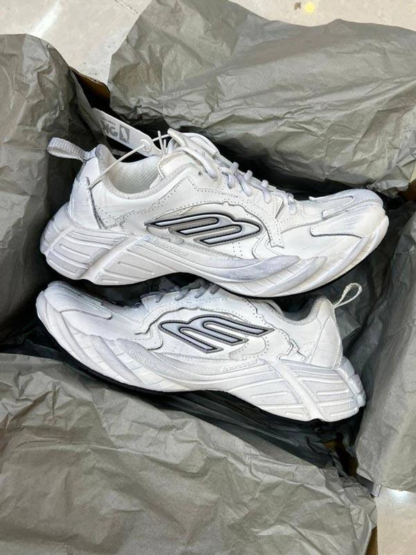 Balenciaga بالنسیاگا