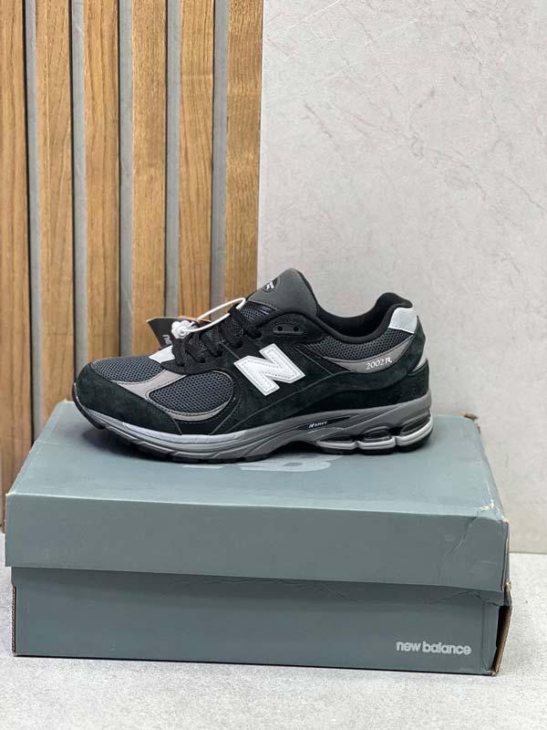 Newbalance 2002r نیوبالانس 2002