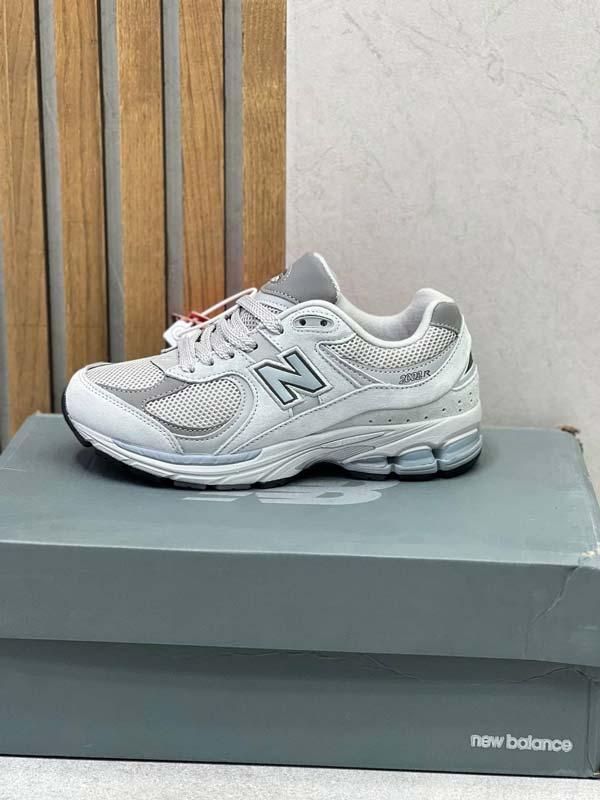 Newbalance 2002r نیوبالانس 2002