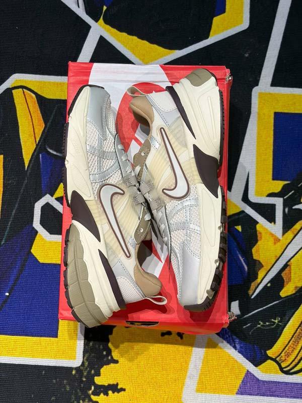 Nike v2k نایک ویتوکی