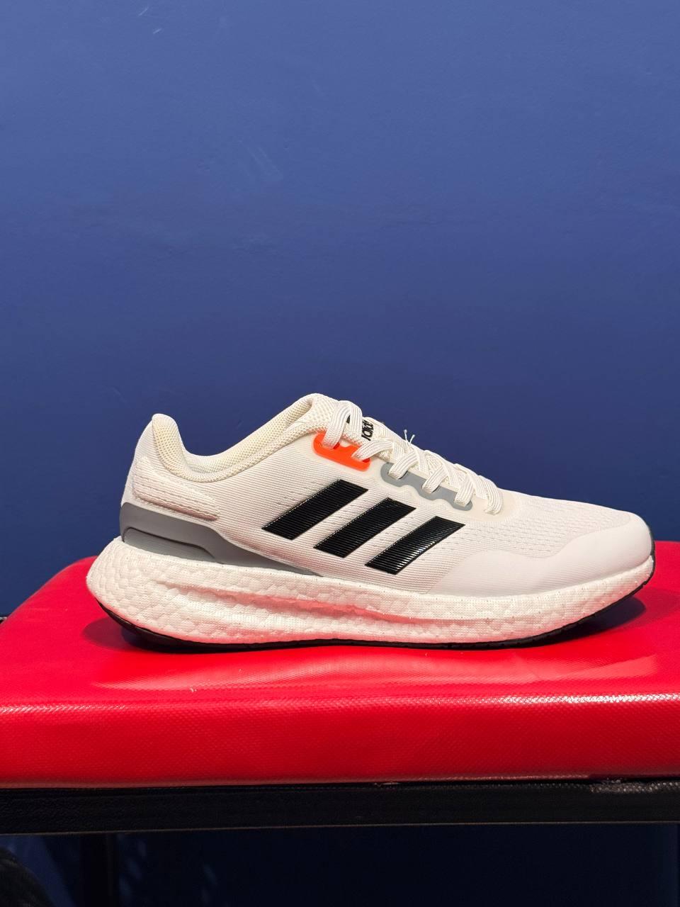Adidas runfalcon آدیداس سفید