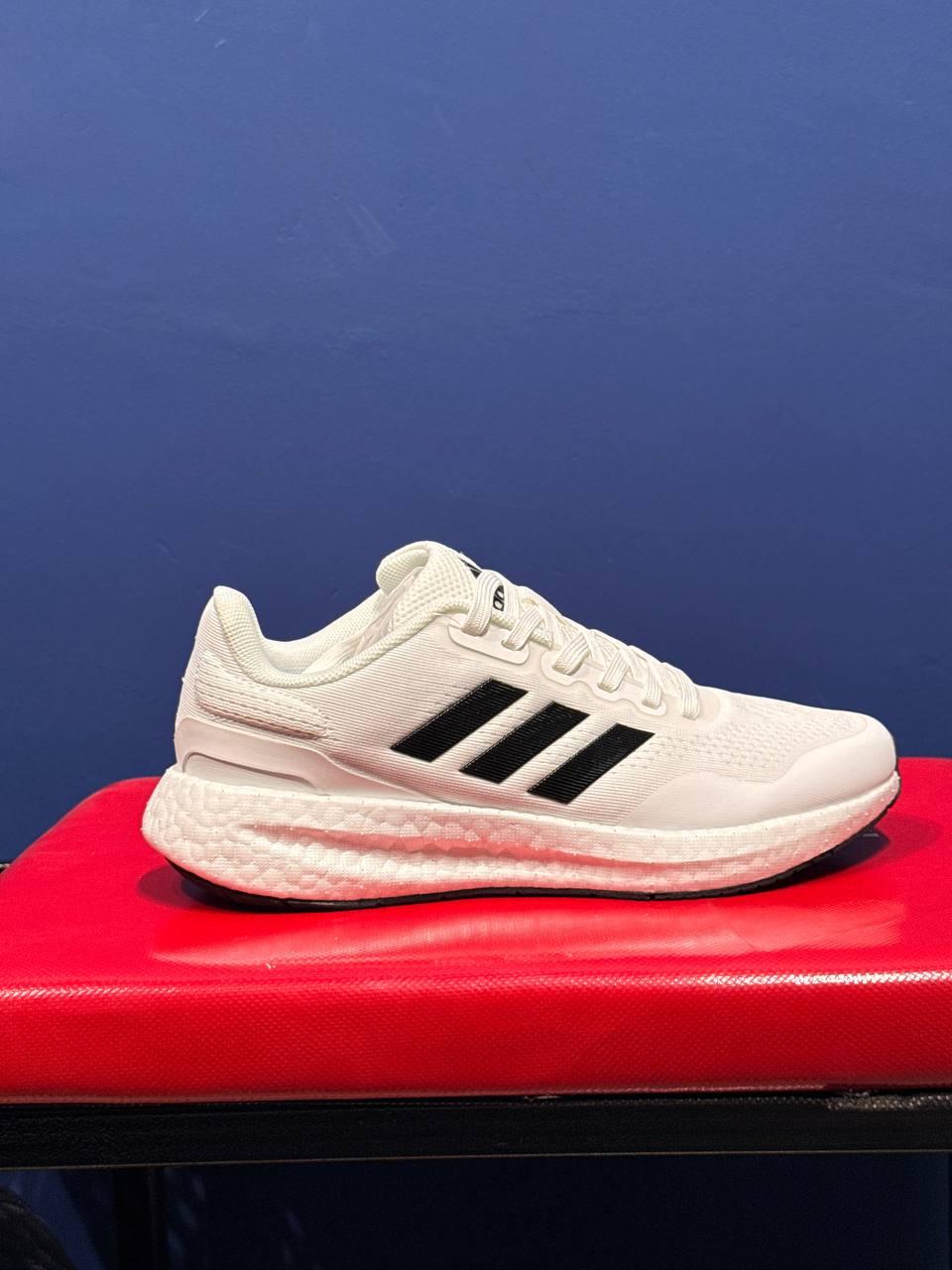 Adidas runfalcon آدیداس سفید