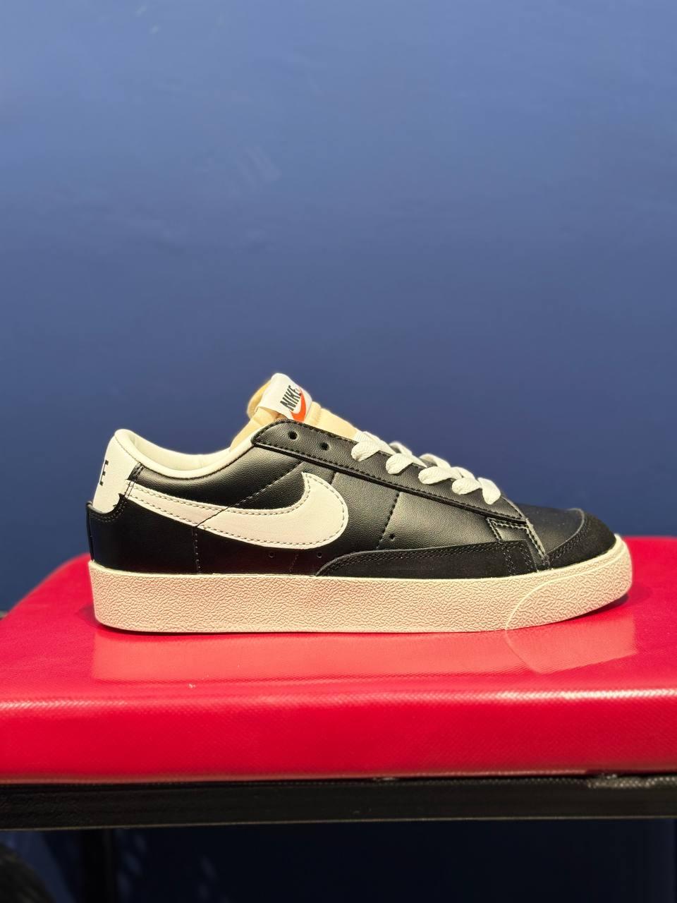 Nike blazer نایک بلیزر سیاه